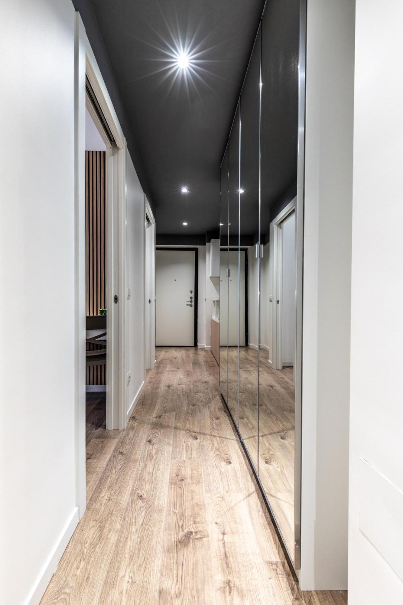 Stayeasy Quadronno33 - 3 Bedrooms, 2 Baths - Duomo Walking Distance มิลาน ภายนอก รูปภาพ