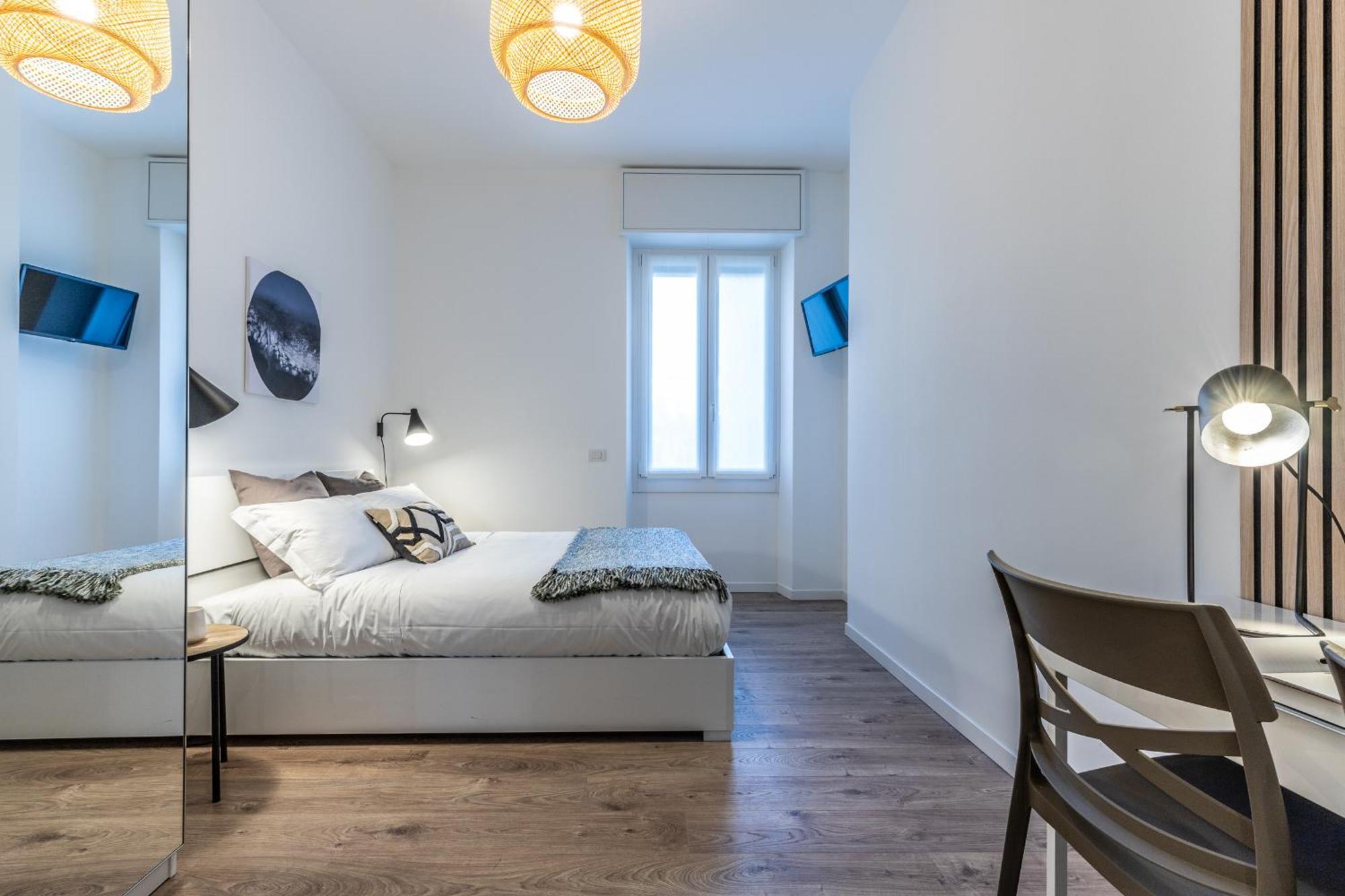 Stayeasy Quadronno33 - 3 Bedrooms, 2 Baths - Duomo Walking Distance มิลาน ภายนอก รูปภาพ